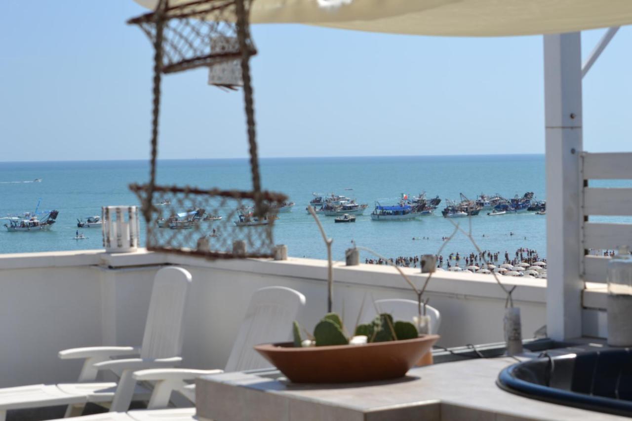 Sottosopra Bed & Breakfast Margherita Di Savoia Luaran gambar