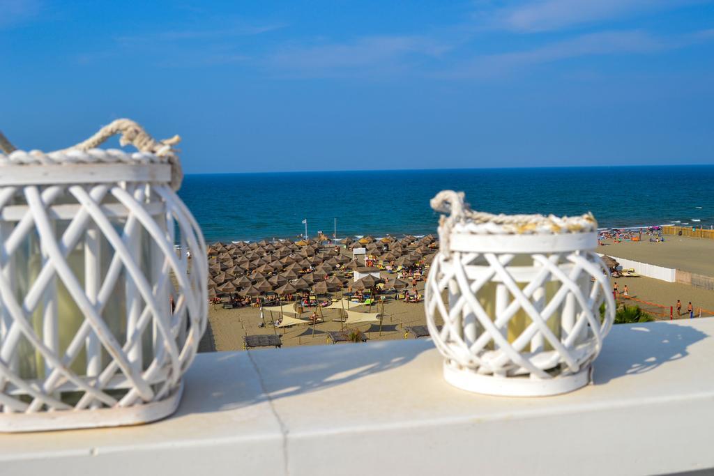 Sottosopra Bed & Breakfast Margherita Di Savoia Luaran gambar